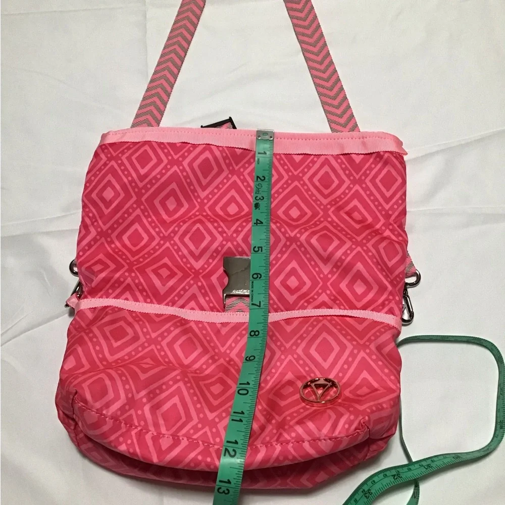 Ivivva by Lululemon pink lunch bag